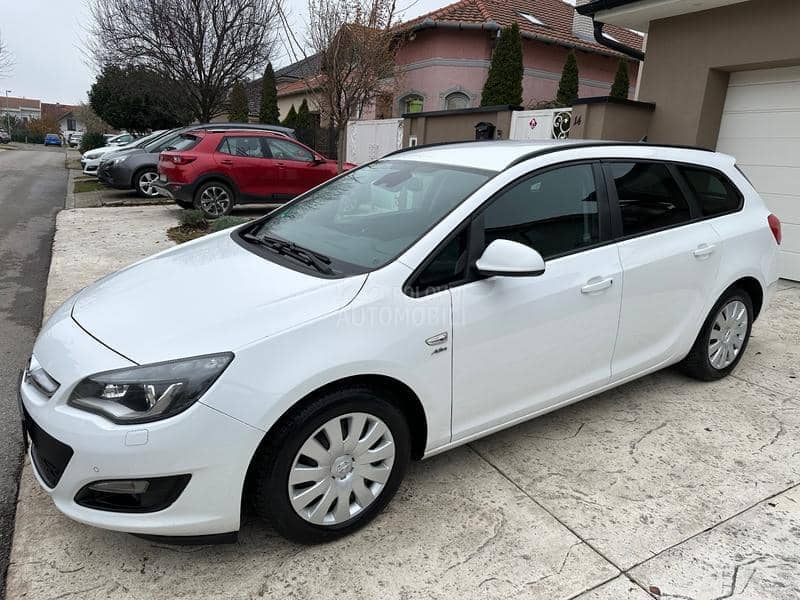 Opel Astra J 1.7CDTI N.A.V.I