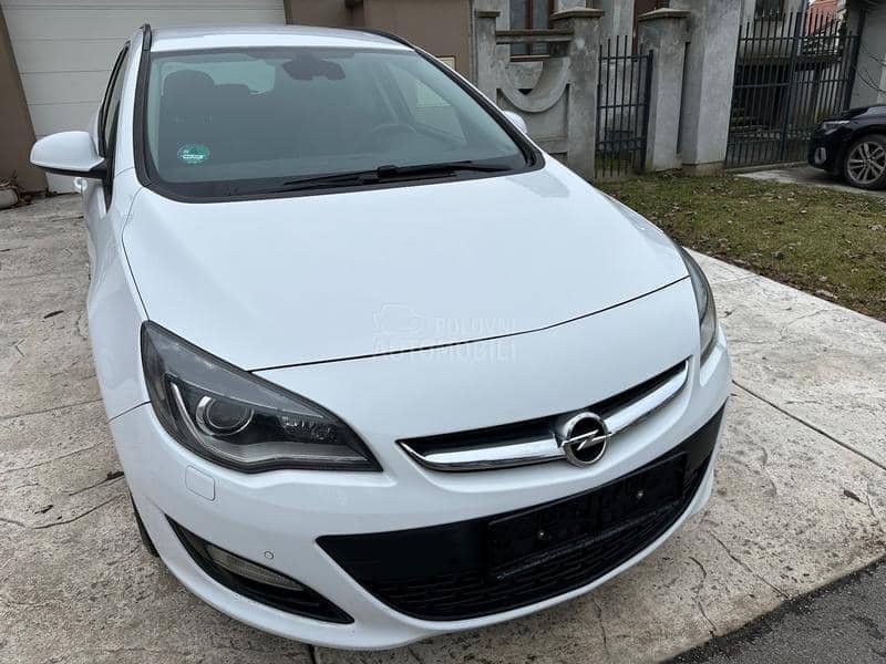 Opel Astra J 1.7CDTI N.A.V.I