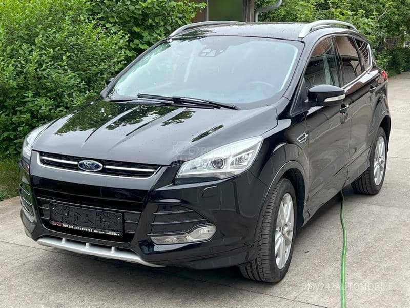 Ford Kuga K AMERA 4 X 4 LED