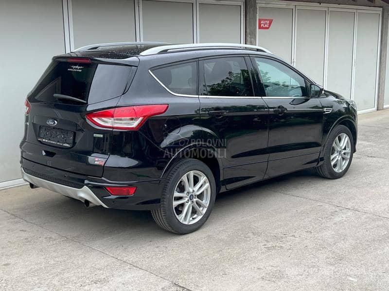 Ford Kuga K AMERA 4 X 4 LED