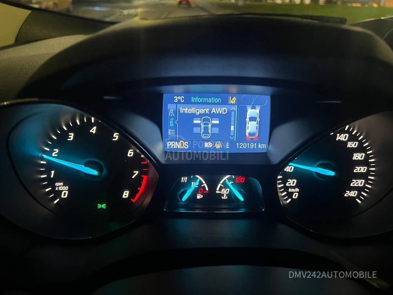 Ford Kuga K AMERA 4 X 4 LED