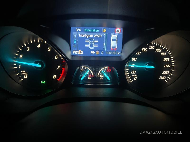 Ford Kuga K AMERA 4 X 4 LED