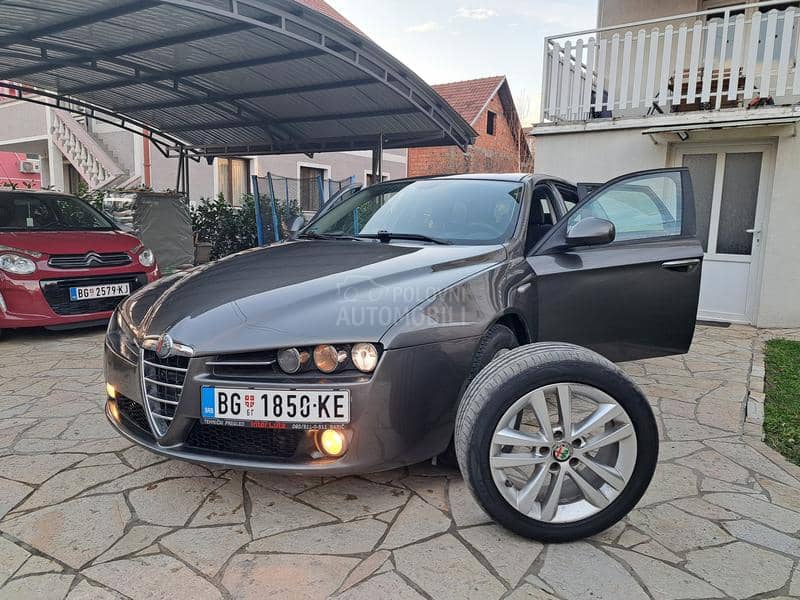 Alfa Romeo 159 1.9 JTDm  8v