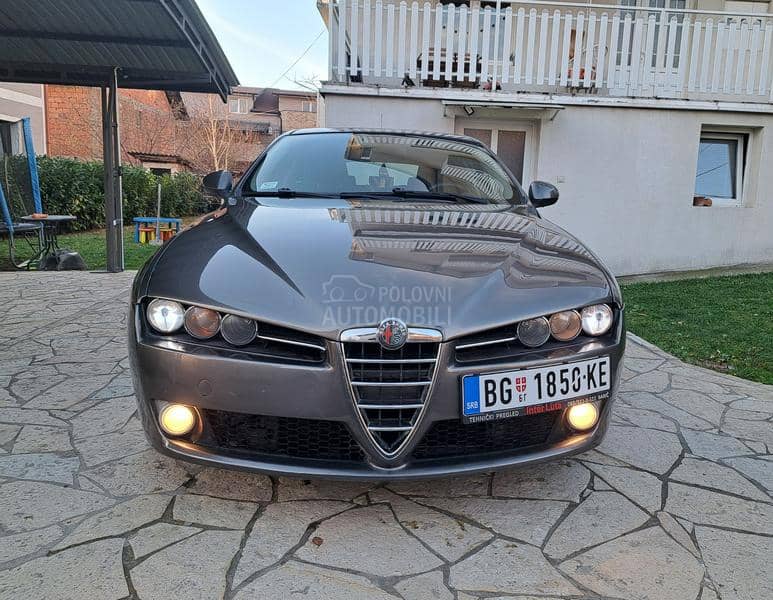 Alfa Romeo 159 1.9 JTDm  8v