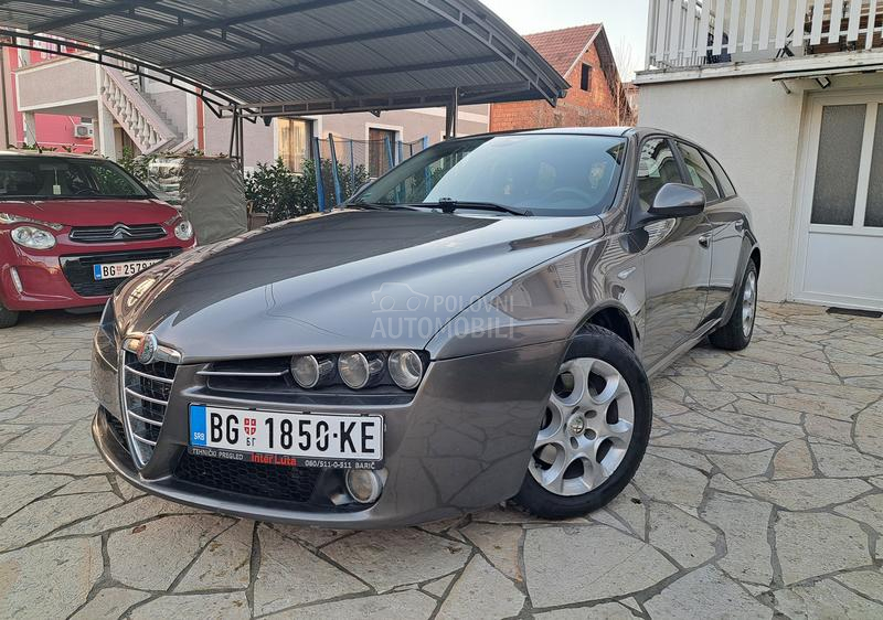 Alfa Romeo 159 1.9 JTDm  8v