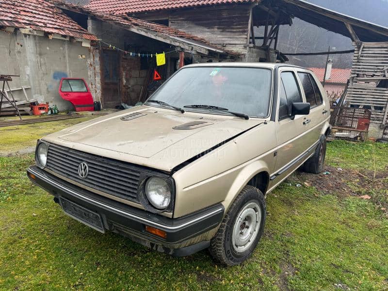 Volkswagen Golf 2 1.8 ka glava