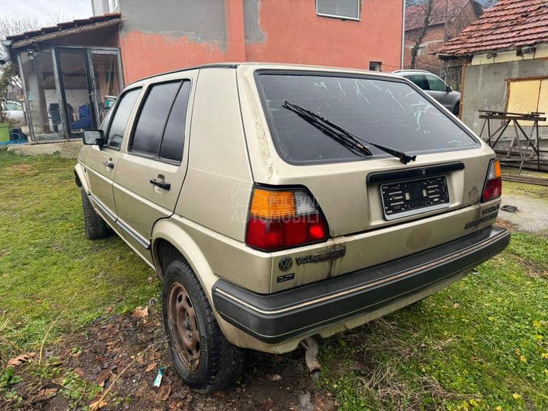 Volkswagen Golf 2 1.8 ka glava