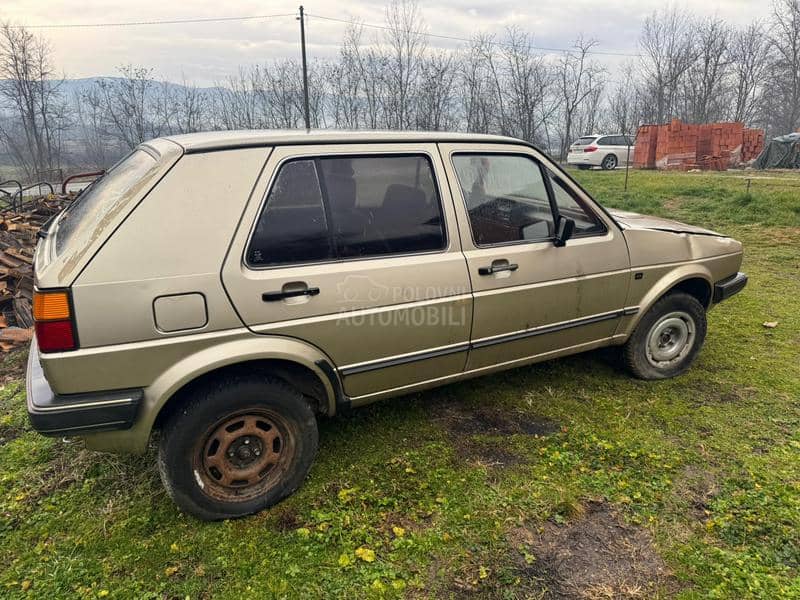 Volkswagen Golf 2 1.8 ka glava