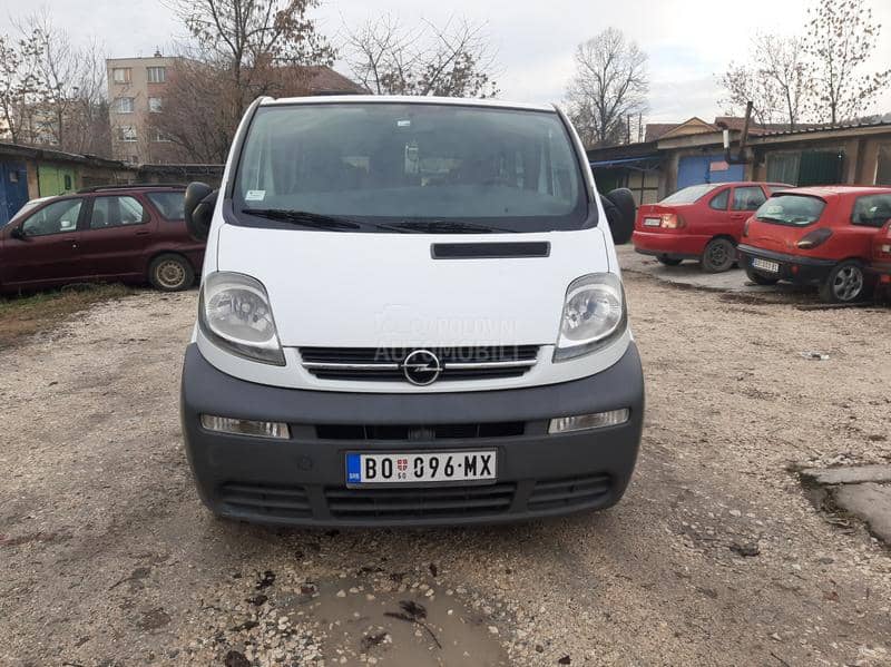 Opel Vivaro 