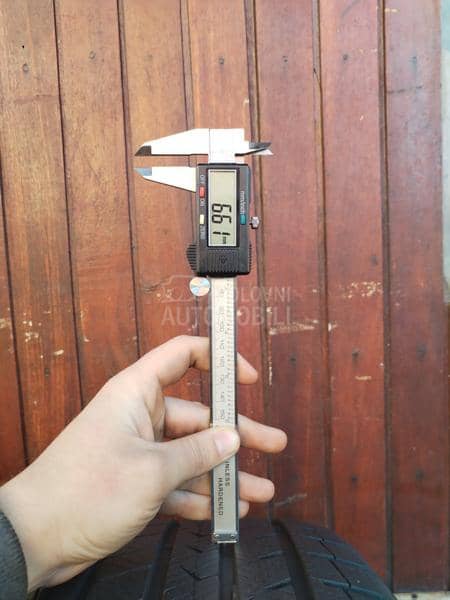 Vredestein 225/50 R18 Zimska