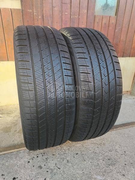 Vredestein 225/50 R18 Zimska