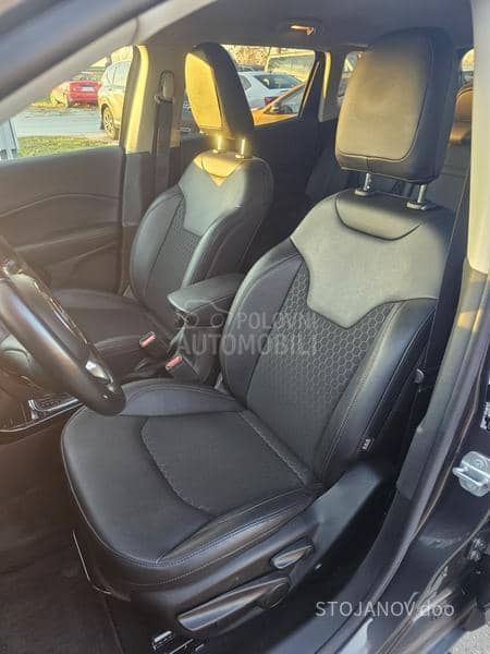 Jeep Compass 1.3 LIMITED