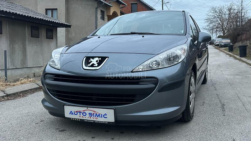 Peugeot 207 1.4 B. IZUZEETAN