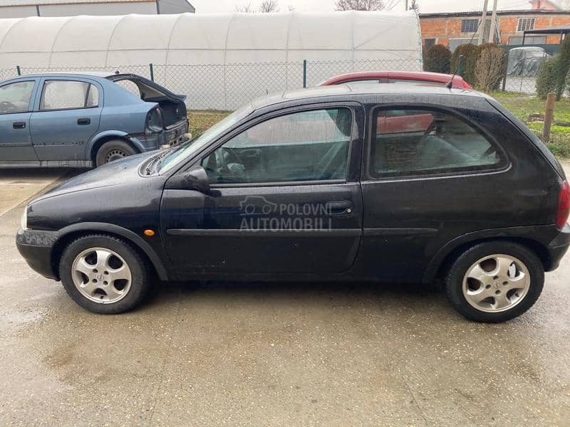 Opel Corsa B 