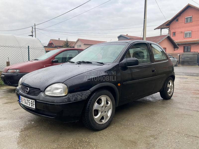 Opel Corsa B 