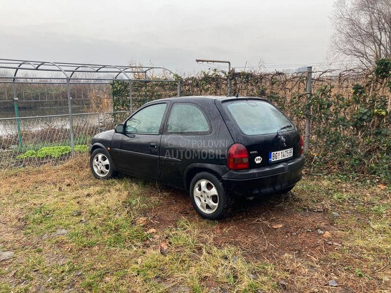 Opel Corsa B 