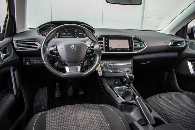 Peugeot 308 1.5 HDI Active M/T