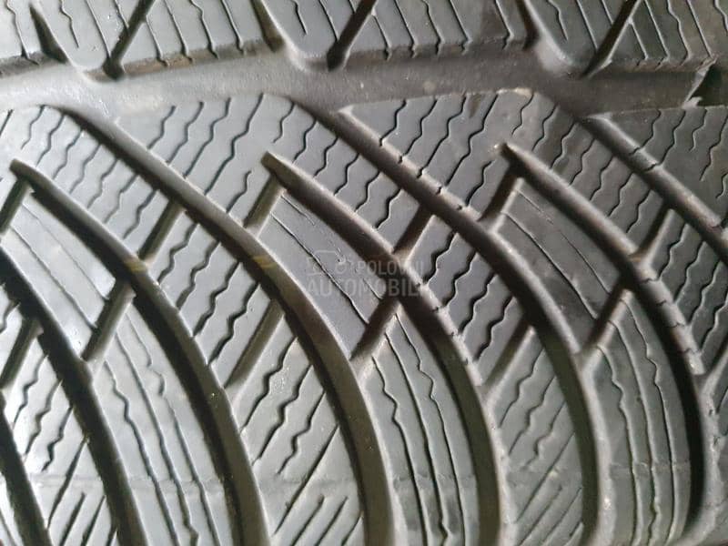 Michelin 225/45 R18 Zimska