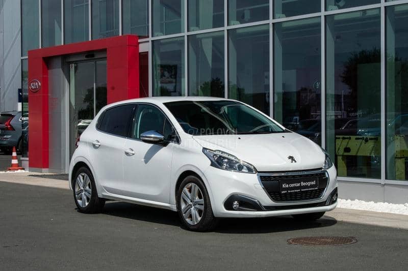 Peugeot 208 1.2 Allure M/T