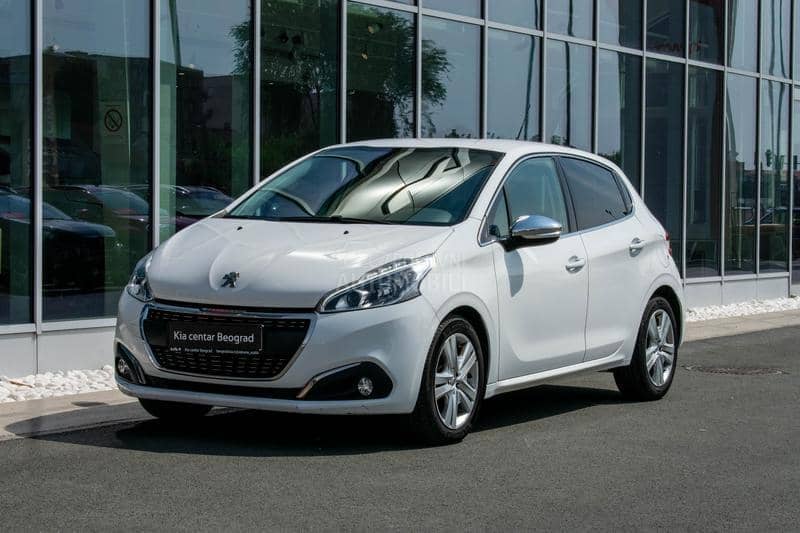 Peugeot 208 1.2 Allure M/T