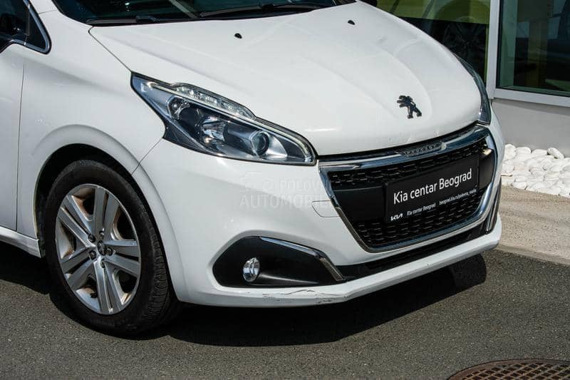 Peugeot 208 1.2 Allure M/T