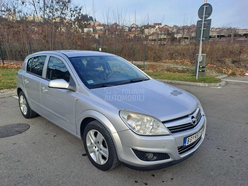 Opel Astra H 