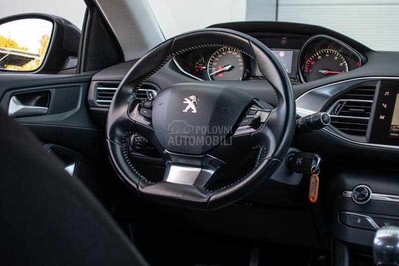 Peugeot 308 1.2  Active M/T