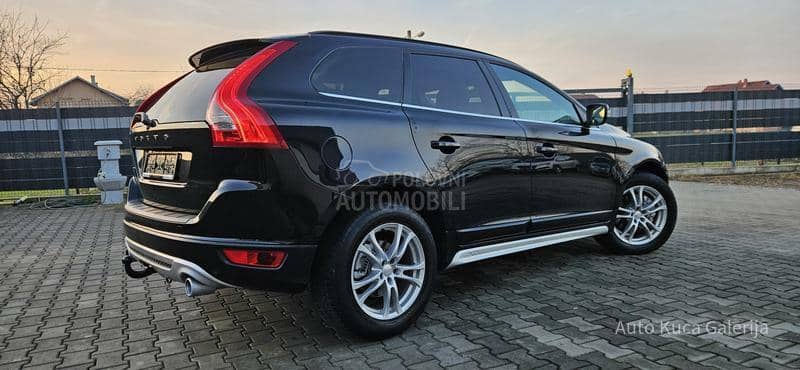 Volvo XC60 2.0 R-DESIGN