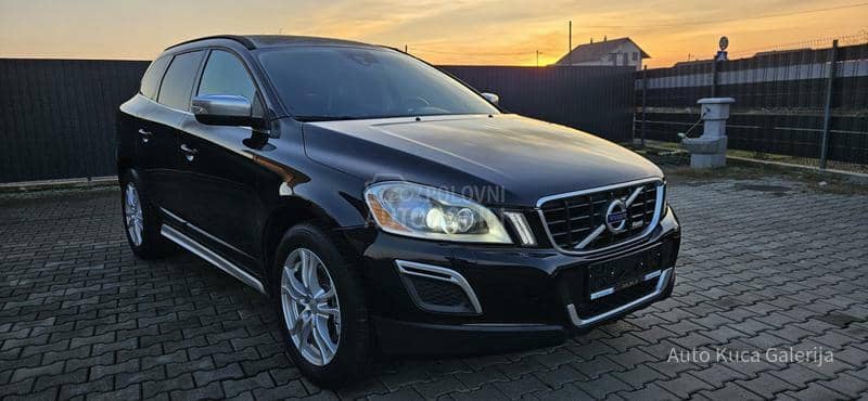 Volvo XC60 2.0 R-DESIGN