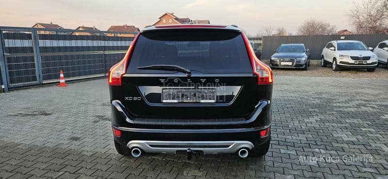 Volvo XC60 2.0 R-DESIGN