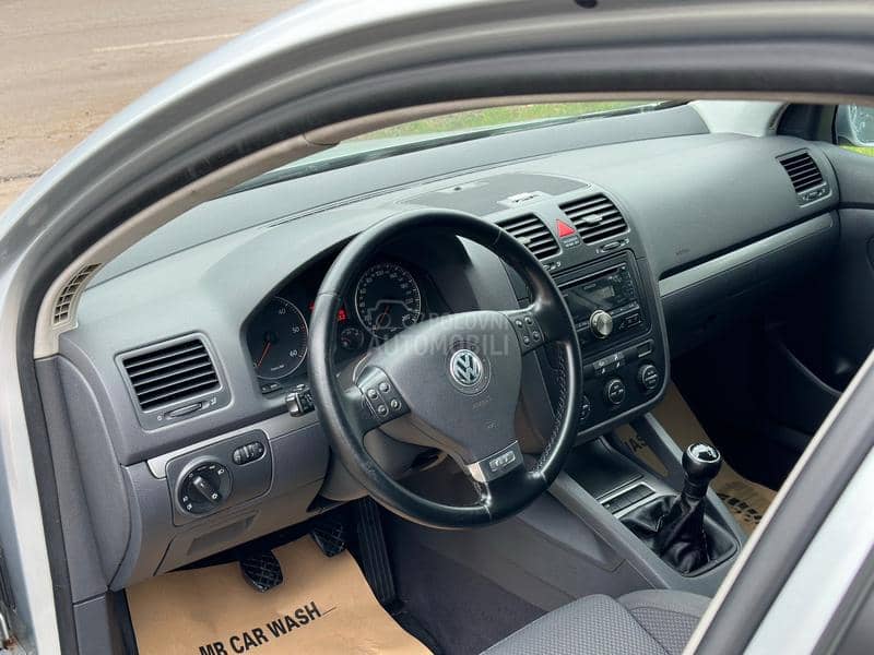 Volkswagen Golf 5 1.9