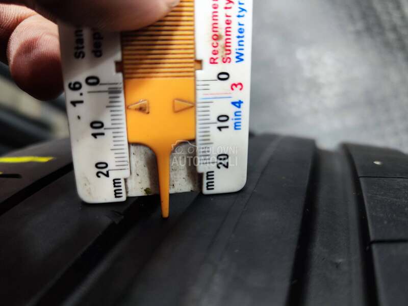 Pirelli 255/40 R21 Letnja