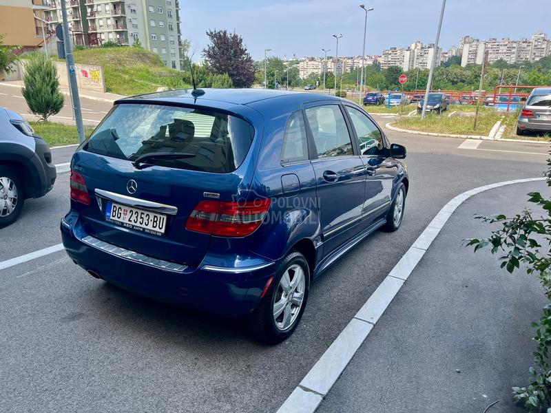 Mercedes Benz B 180 cng