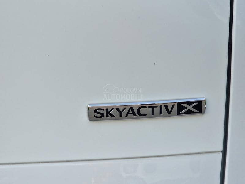 Mazda CX-30 Skyactiv-X/MilHybrid