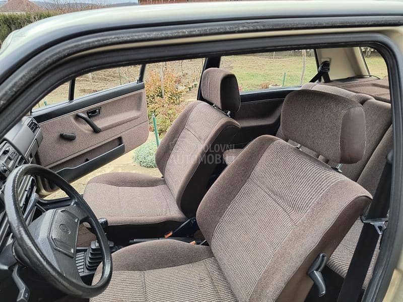 Volkswagen Golf 2 1.6gl