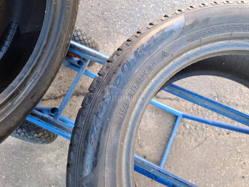 Pirelli 215/60 R17 Zimska