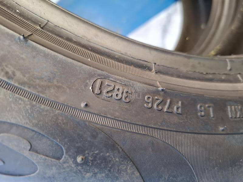 Pirelli 215/60 R17 Zimska