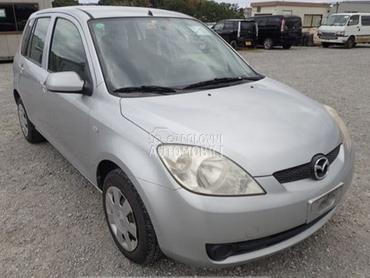 Mazda 2 1.4CD -  kompletan auto u delovima