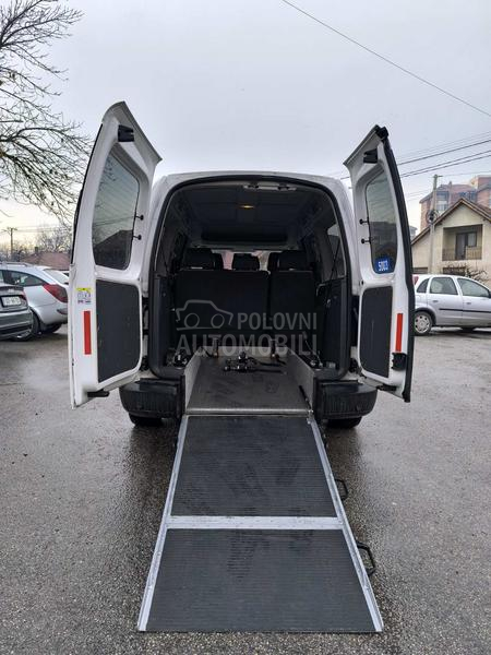 Volkswagen Caddy Maxi Invalid