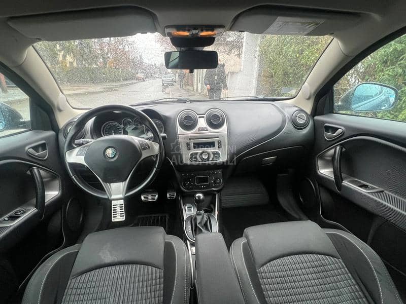 Alfa Romeo MiTo auto