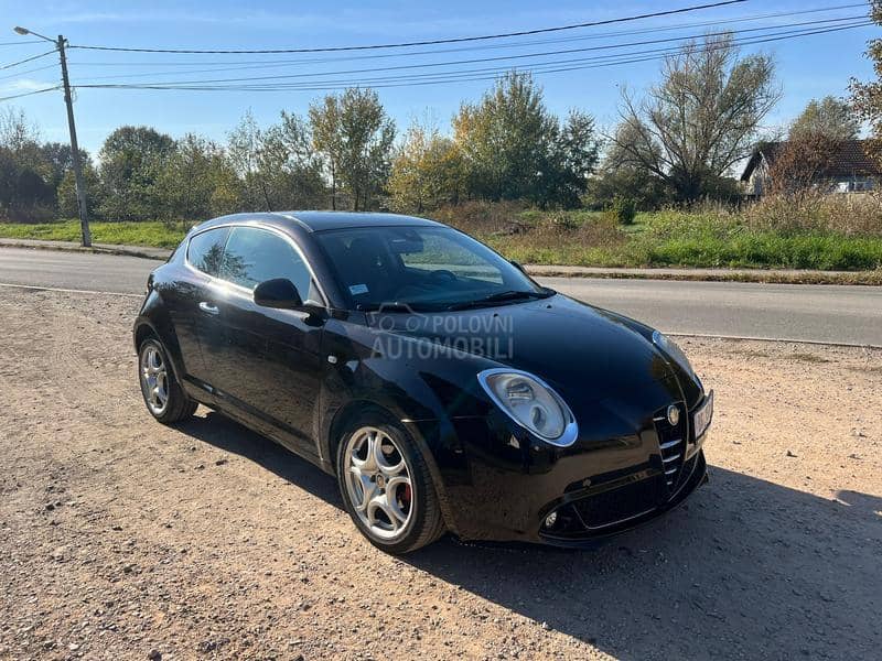 Alfa Romeo MiTo auto