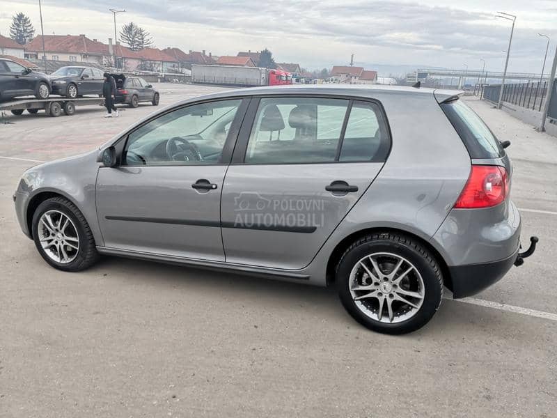 Volkswagen Golf 5 1.9TDI/iz DE/NOV/NOV