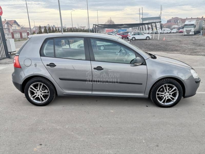 Volkswagen Golf 5 1.9TDI/iz DE/NOV/NOV