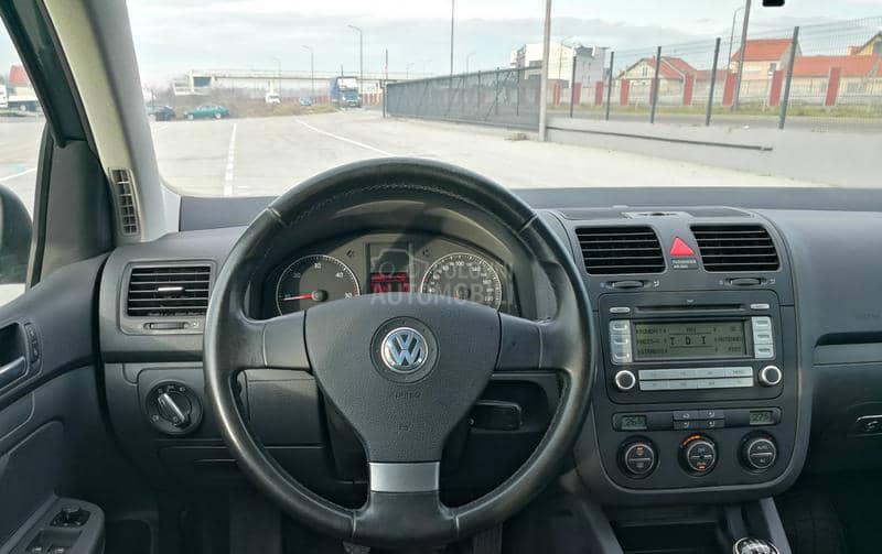 Volkswagen Golf 5 1.9TDI/iz DE/NOV/NOV