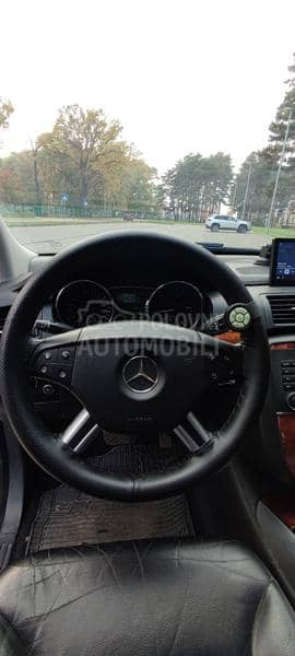 Mercedes Benz R 320 4 Matic