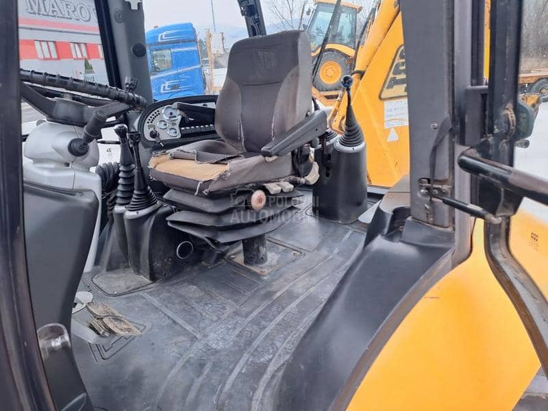 JCB 4 CX SITEMASTER