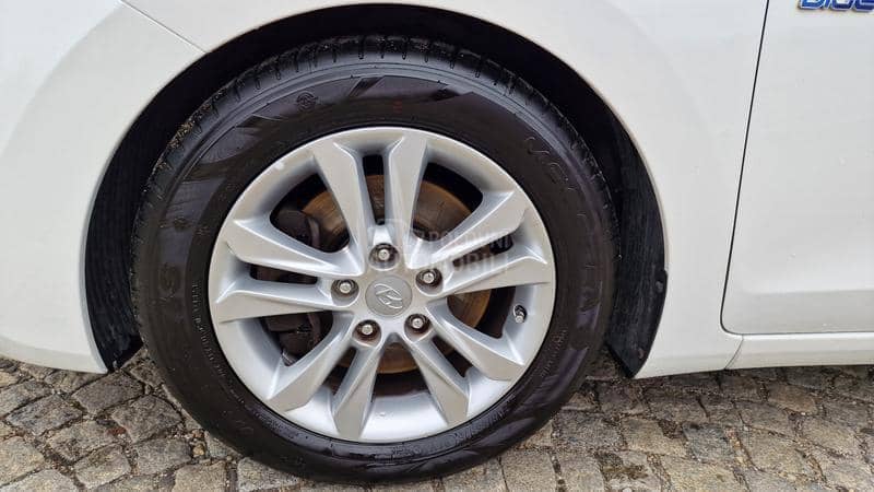 Hyundai i30 KREDlTl BEZ UCESCA