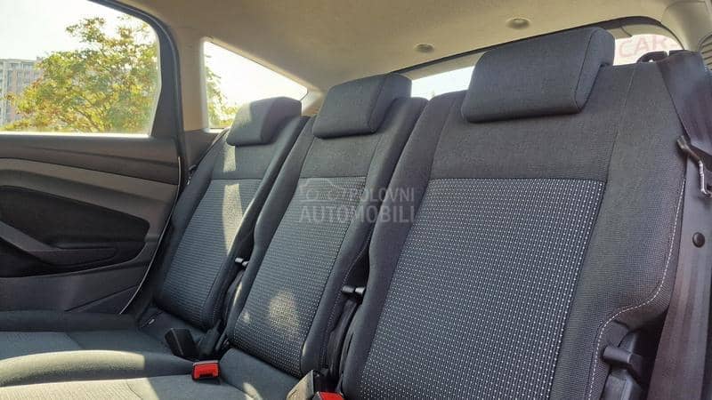 Ford C-Max KREDlT BEZ UCESCA