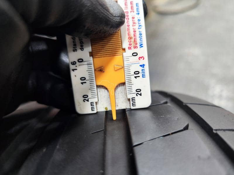 Goodyear 225/45 R19 Letnja