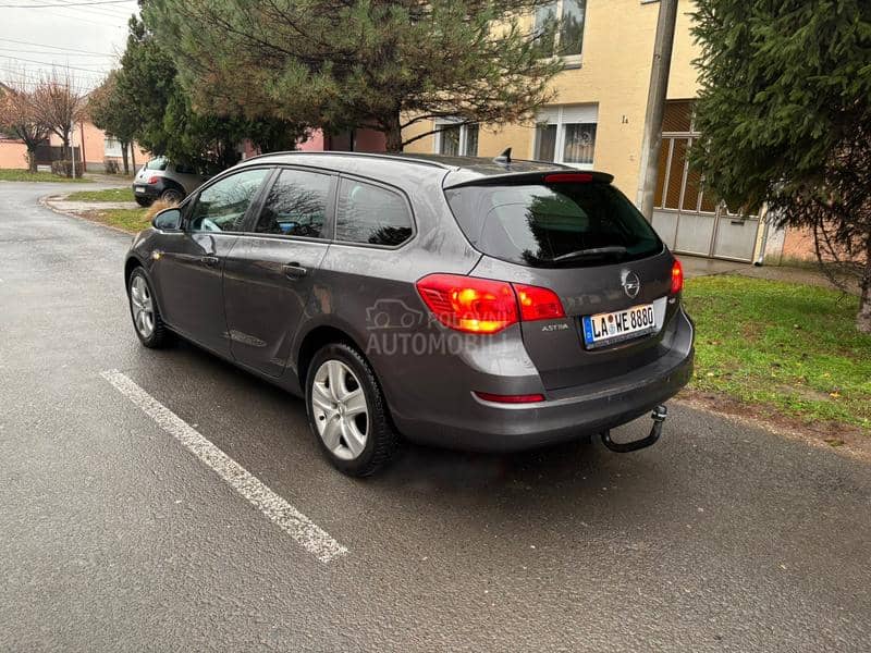 Opel Astra J 1.7 CDTI